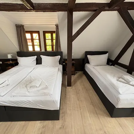 Trobischhof Pensionat 3*