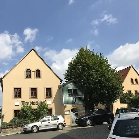 Casa de hóspedes Trobischhof 3*