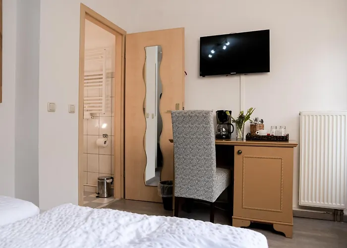 Trobischhof Pensionat 3*