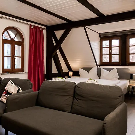 Konukevi Trobischhof 3*